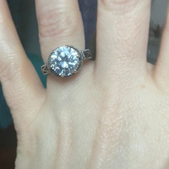 Antique reproduction ring - Picture 8 of 12